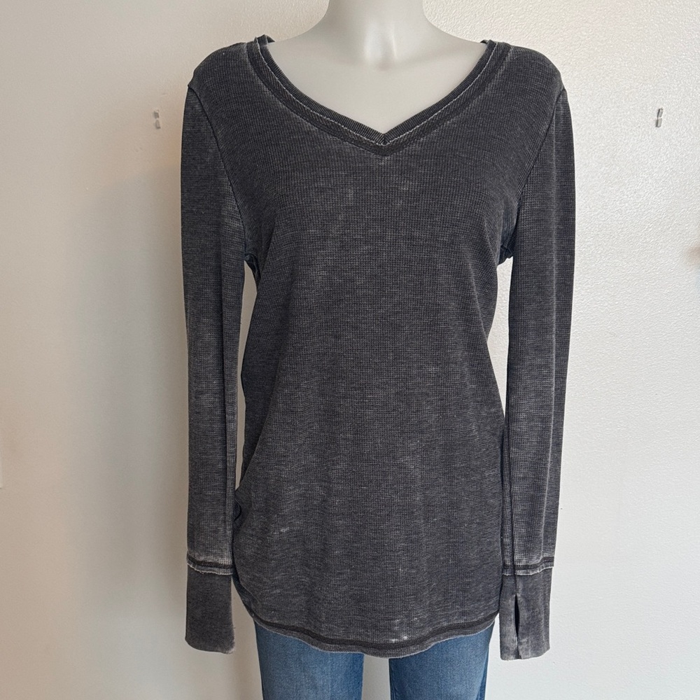 Women's Charcoal V-Neck Long Sleeve Thermal
